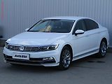 Volkswagen Passat (2018) 2.0TDi, 2.maj,ČR, R-Line, DSG - náhled 2