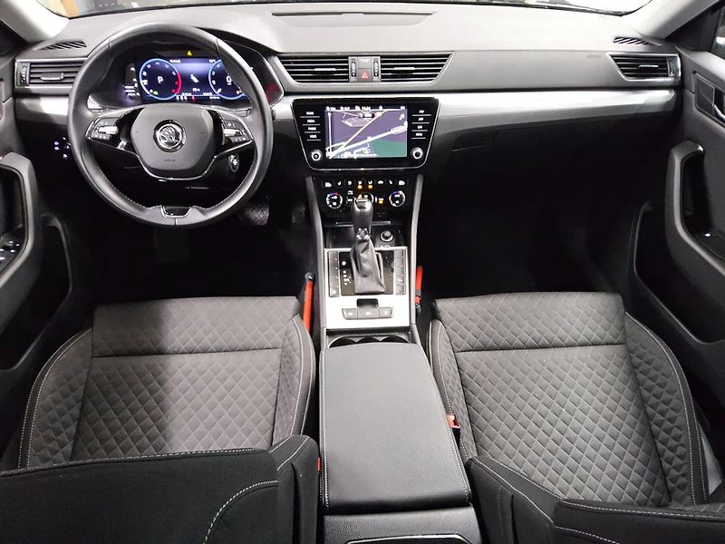 Škoda Superb 1.5TSI Ambition Paměť Carplay - fotka 7 z 9
