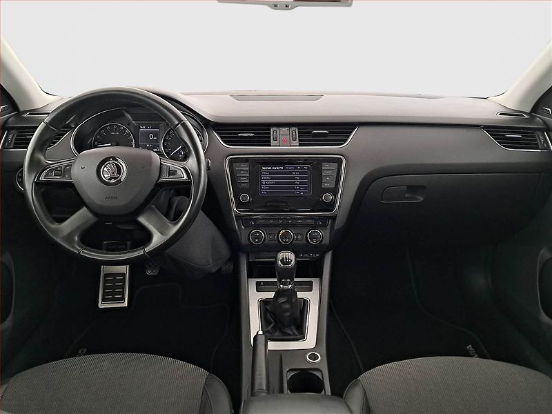 Škoda Octavia (2015) Elegance 2.0 TDI, Kůže, Navi - fotka 8 z 19