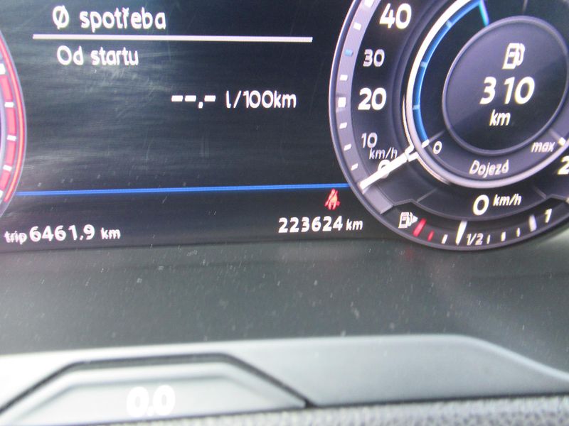 Volkswagen Passat (2016) 2,0TDI 4motion ALLTrack 240ps - fotka 9 z 17