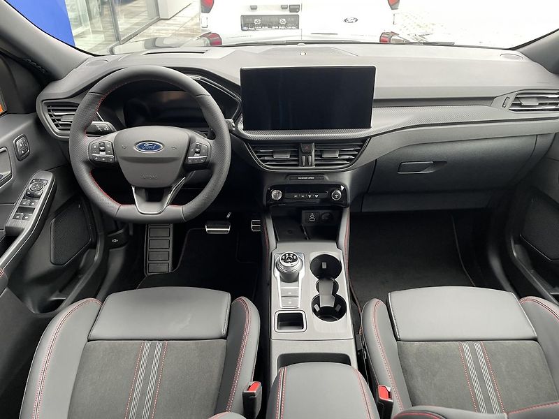 Ford Kuga ST-Line X 2,5 HEV 134 kW AT - fotka 14 z 39