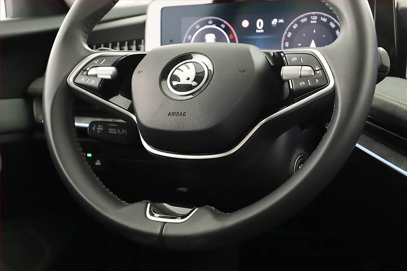 Škoda Superb (2024) 2.0 TDI - fotka 21 z 25
