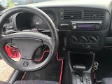 Volkswagen Golf 1.8,KRÁSNÝ,AUTOMAT,1MAJ76LET - náhled 13