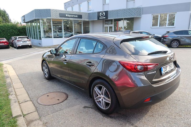 Mazda 3 (2014) HB 1,5 G100, 2 sady kol, ČR - fotka 10 z 28