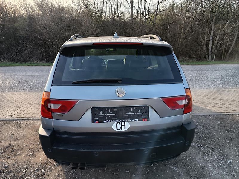 BMW X3 (2004) 3.0i automat - fotka 16 z 38