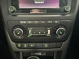 Škoda Yeti 2,0   TDI,DRIVE,TAŽNÉ,SERVISKA - náhled 18