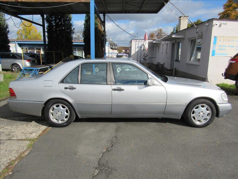 Mercedes-Benz 140 3,2 W140 300 SE 170kW Mamut - fotka 8 z 26