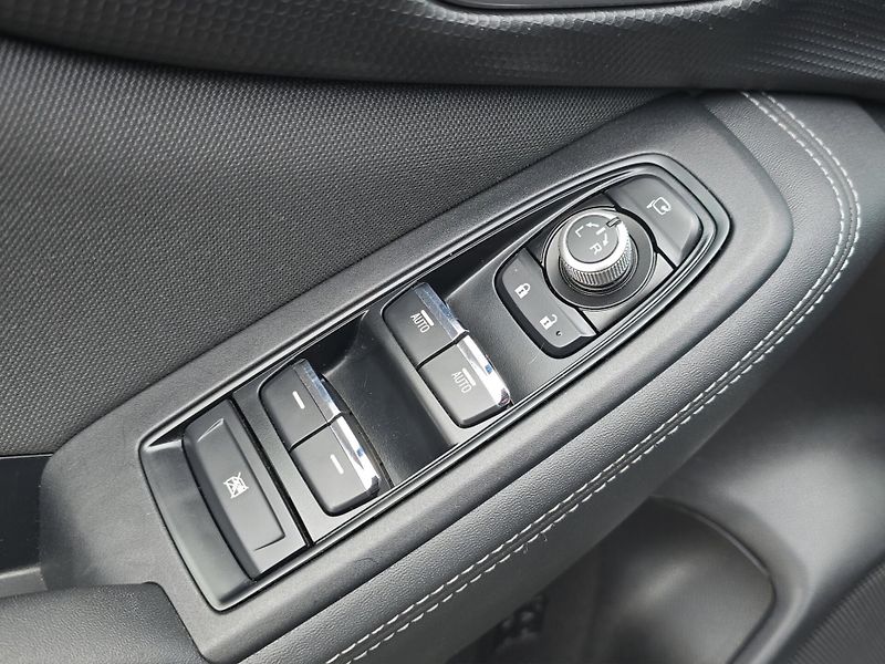 Subaru Forester (2020) 2.0 HEV 110kW 4x4, Serv. kniha - fotka 16 z 28
