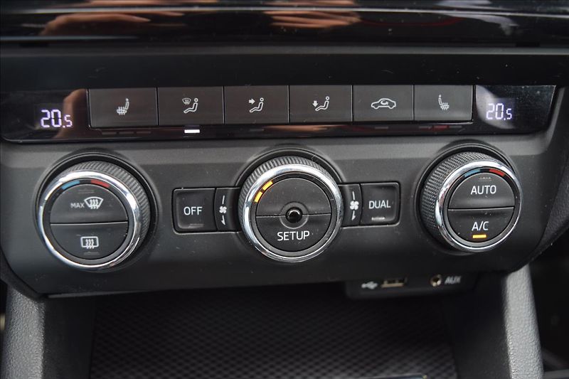 Škoda Octavia 2,0 TDI 135KW RS PO ROZVODECH - fotka 45 z 50