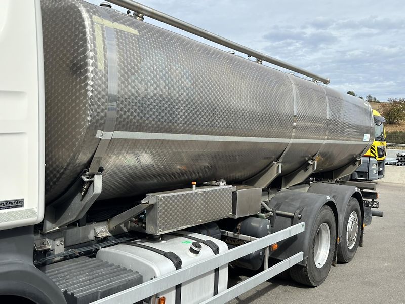 Scania R440 LB 6X2*4 EURO 5 cisterna  - fotka 10 z 26