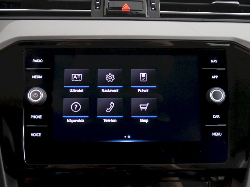Volkswagen Passat (2023) BUSINESS PREMIUM 2.0TDI 110KW - fotka 21 z 36