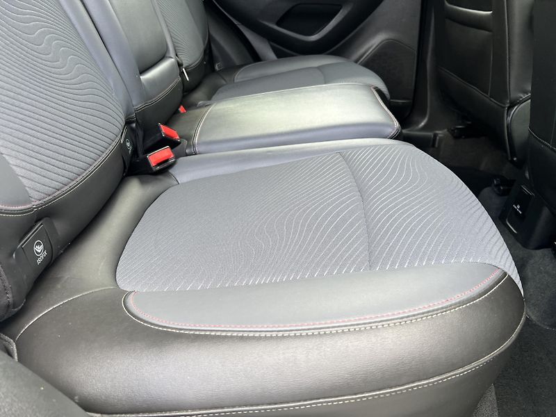 Opel Mokka 1.4T COSMO 4x4 KAMERA NAVI - fotka 26 z 37