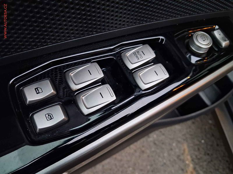 SsangYong Tivoli (2018) 1.6CVVT, Navi, kamera - fotka 11 z 18