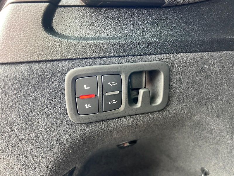 Audi Q7 (2026) 50TDI WEBASTO PANO TAŽNÝ - fotka 17 z 36