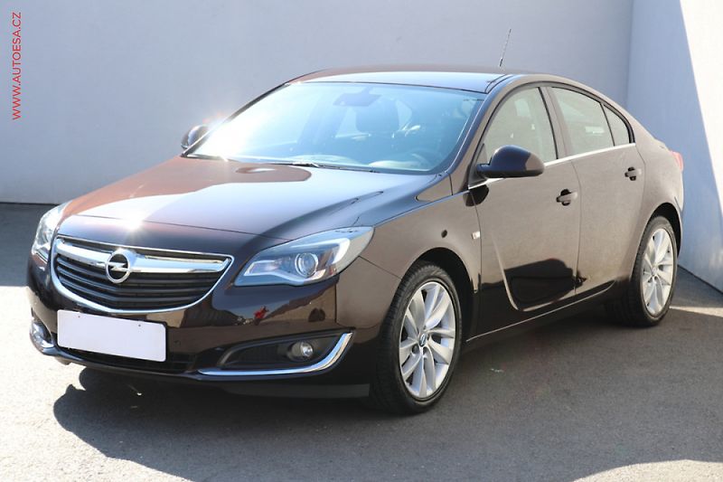 Opel Insignia (2015) 2.0 CDTi, ČR, servis.kniha - fotka 3 z 3