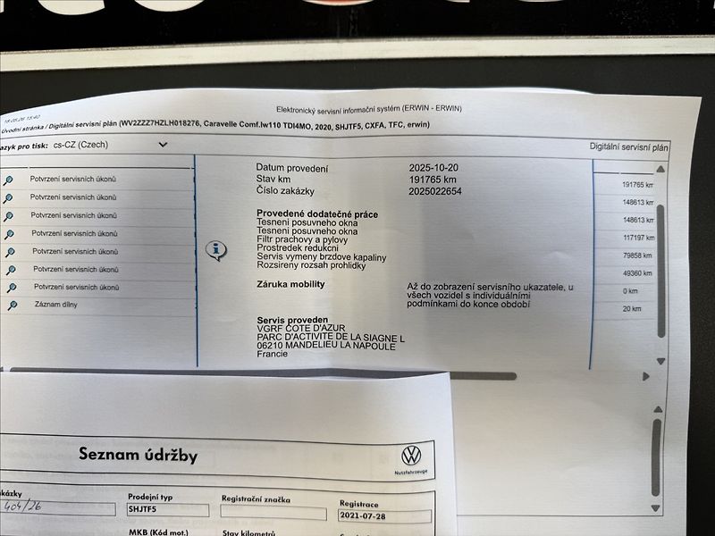Volkswagen Caravelle 2,0 Long,110kW,4x4,po servisu - fotka 28 z 28