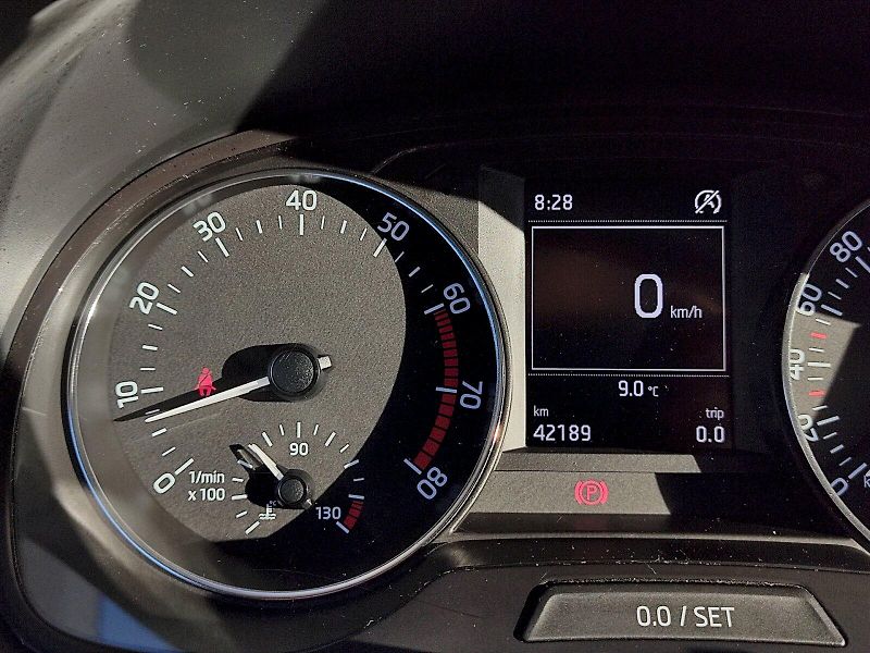 Škoda Fabia (2015) Ambition 1,0 Tsi 81 Kw - fotka 9 z 28