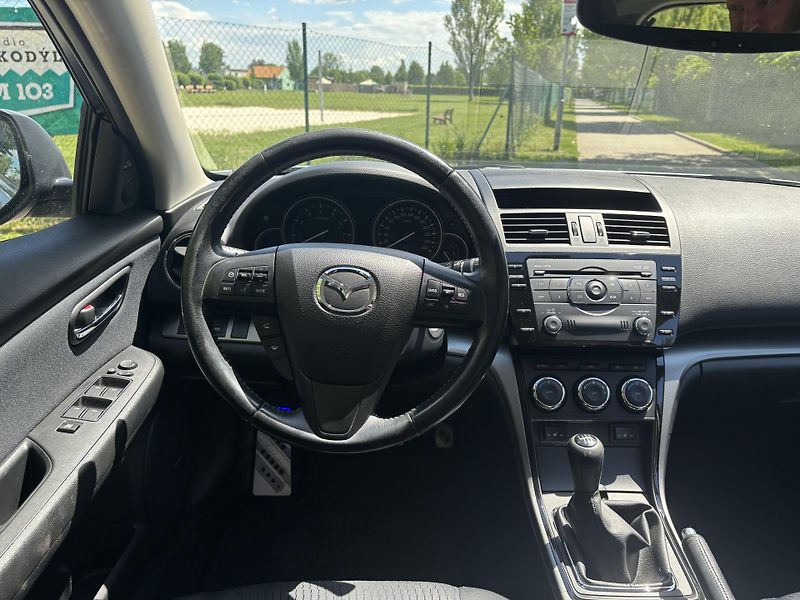 Mazda 6 2.0 Active - fotka 22 z 30