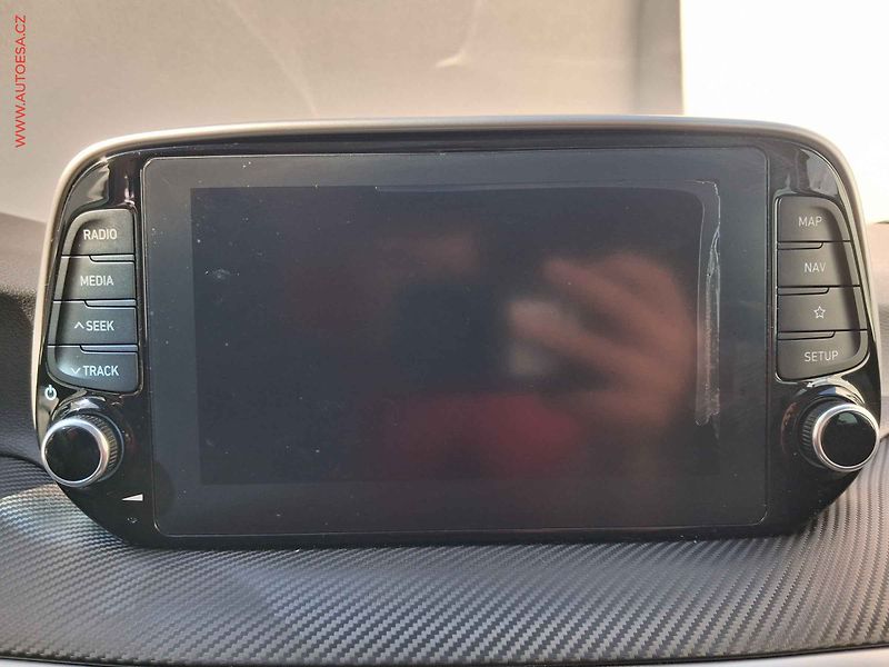 Hyundai Tucson (2019) 1.6 GDi 2WD, LED, navi - fotka 14 z 19