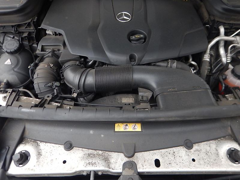 Mercedes-Benz GLC (2016) 220 D 4MATIC DPH BUSINESS-DPH - fotka 27 z 33