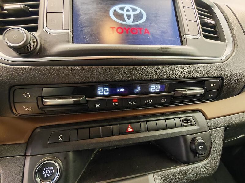 Toyota ProAce Verso Family Comfort - fotka 27 z 33