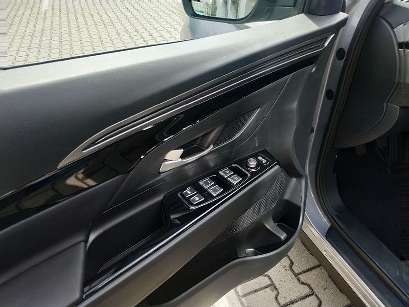 KGM Korando 1.5T, SMART,4WD, MT, SKLADEM - fotka 13 z 28