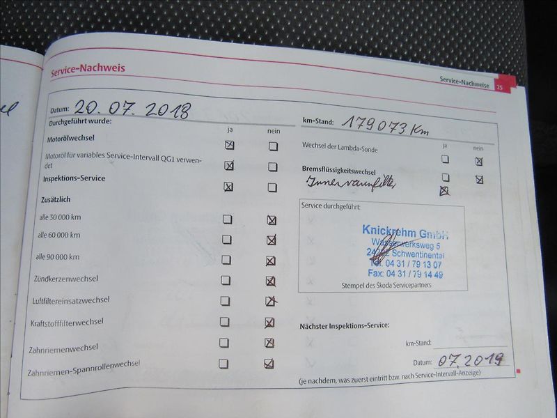 Škoda Fabia 1,9 TDi 77kW Combi Sport - fotka 29 z 32