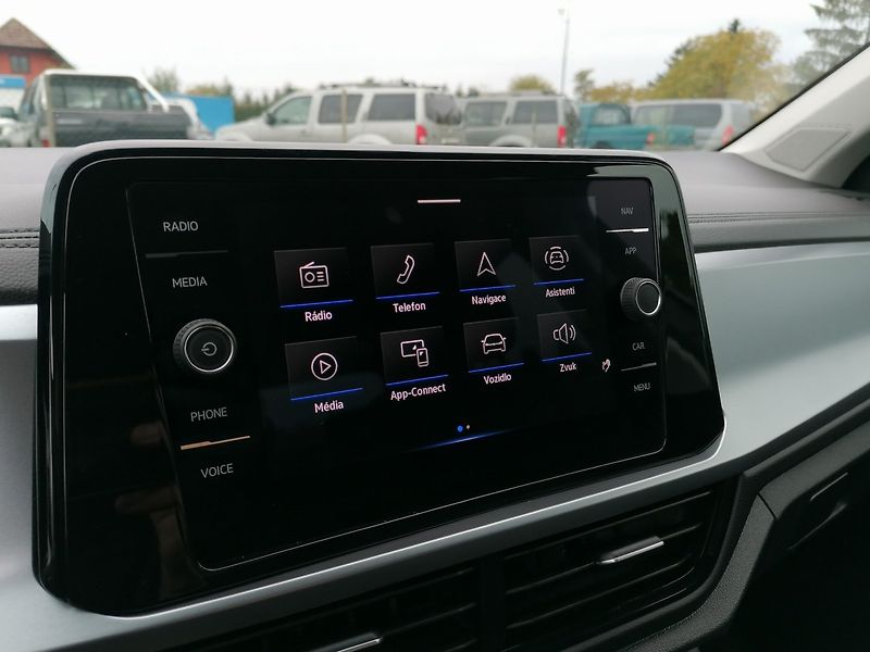 Volkswagen T-Roc (2022) 1.5 TSi 110kW DSG ACC - fotka 20 z 30