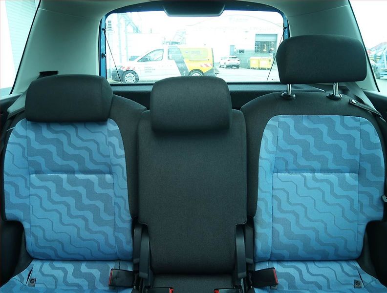 Škoda Roomster (2007) Comfort 1.4 16V, Serv.kniha - fotka 10 z 16