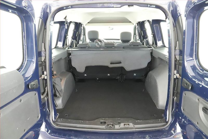 Dacia Dokker (2018) Arctica 1.6 SCe, 5Míst, ČR - fotka 12 z 13