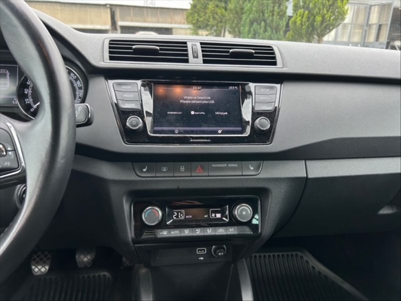Škoda Fabia 1,0 TSI 70 Ambition - fotka 10 z 11