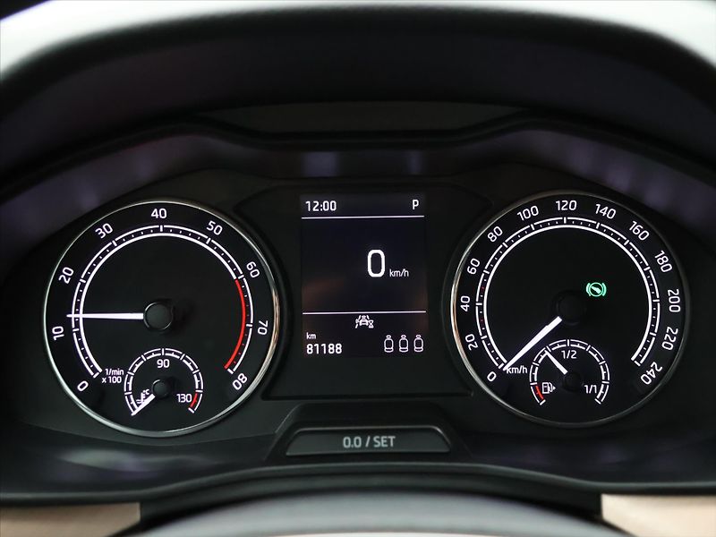 Škoda Kamiq 1,0 TSI 85kW Style DSG CZ - fotka 15 z 29