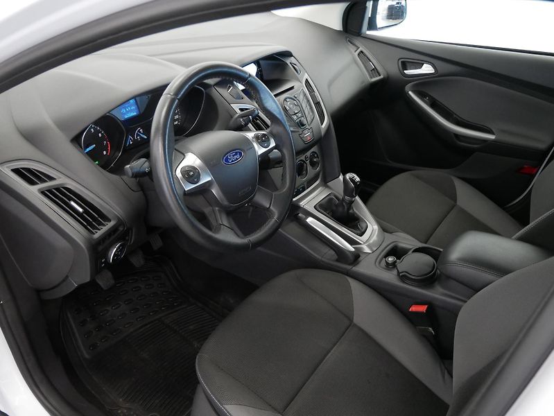 Ford Focus - fotka 14 z 24