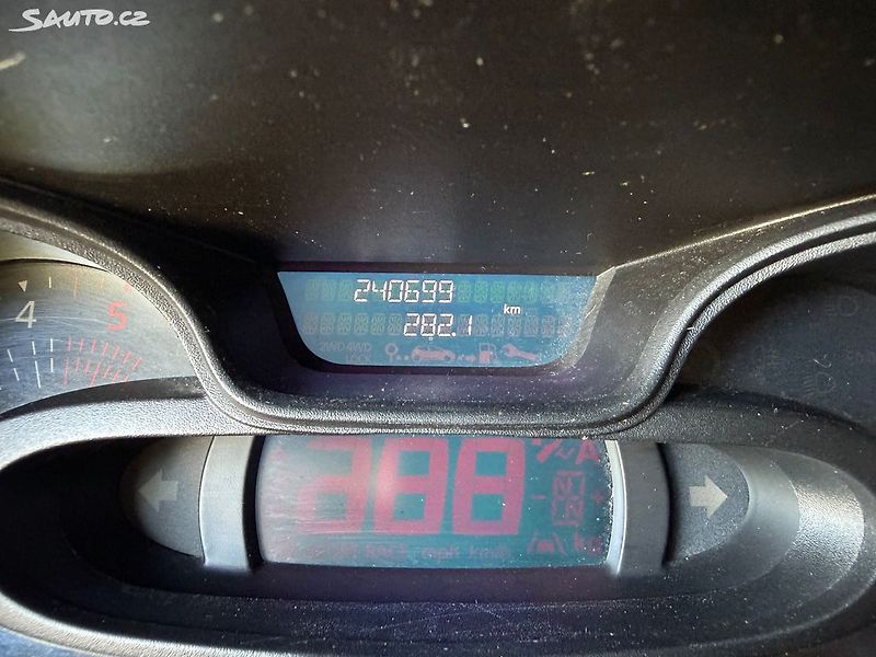Renault Trafic (2019) 1.6dCi, 89kw 9 míst - fotka 16 z 19
