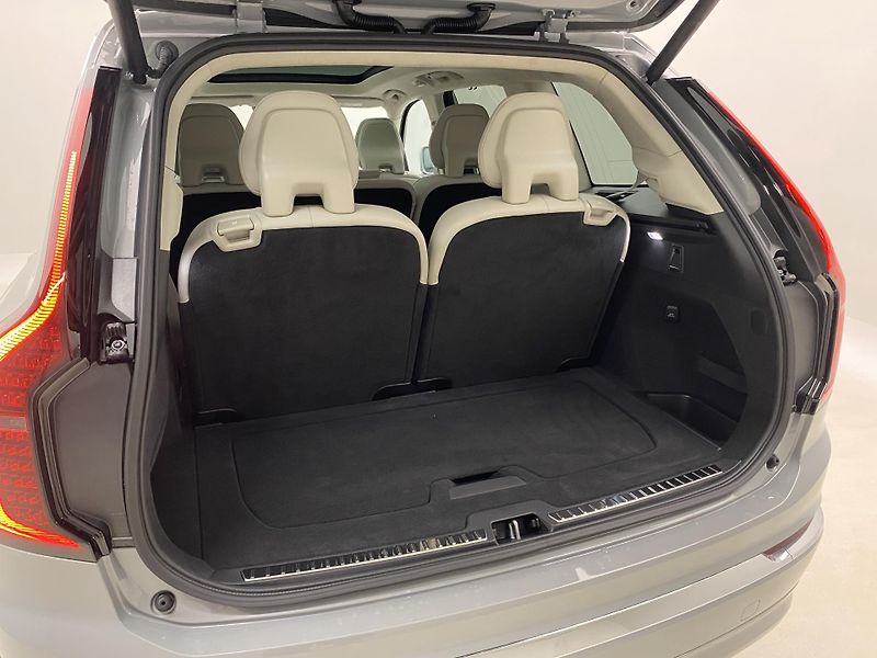 Volvo XC90 (2026) T8 AWD Plug-in BRIGHT ULTRA - fotka 24 z 74