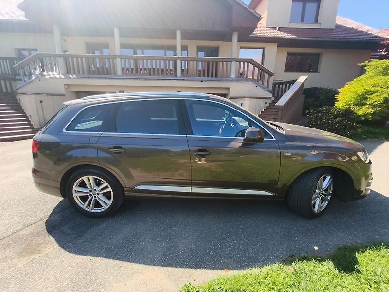 Audi Q7 3,0 3.0 TDI quattro - fotka 2 z 9