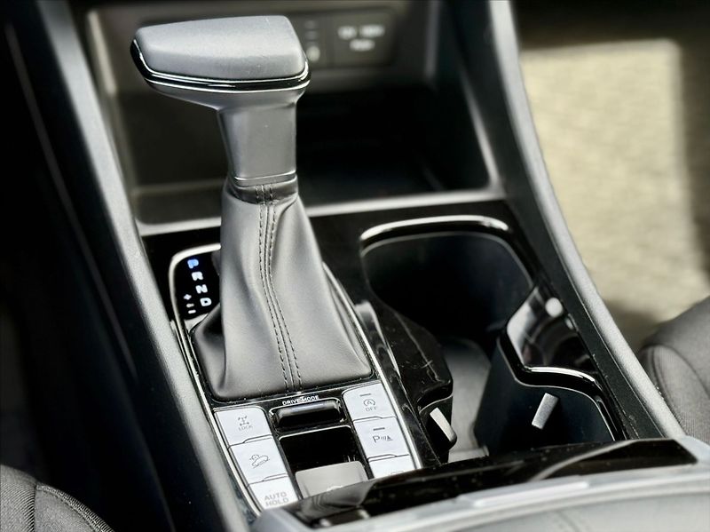 Hyundai Tucson 1,6 T-GDI STYLE 4X4 AT - fotka 9 z 16