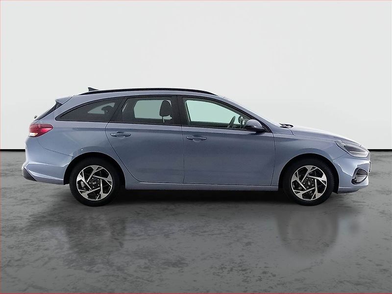 Hyundai i30 (2025) Family Comfort 1.0 T-GDI - fotka 6 z 20