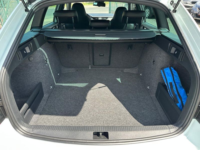 Škoda Octavia (2015) RS 2,0TDI 135kw DSG - fotka 12 z 28