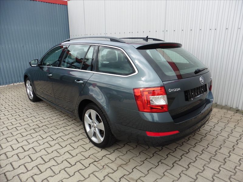 Škoda Octavia 1,6 TDi III Combi Style - fotka 3 z 18