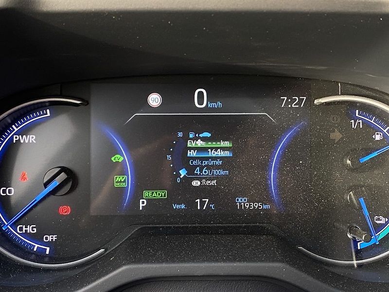 Toyota RAV4 2.5Plug-in, ČR, Selection, 4x4 - fotka 13 z 30