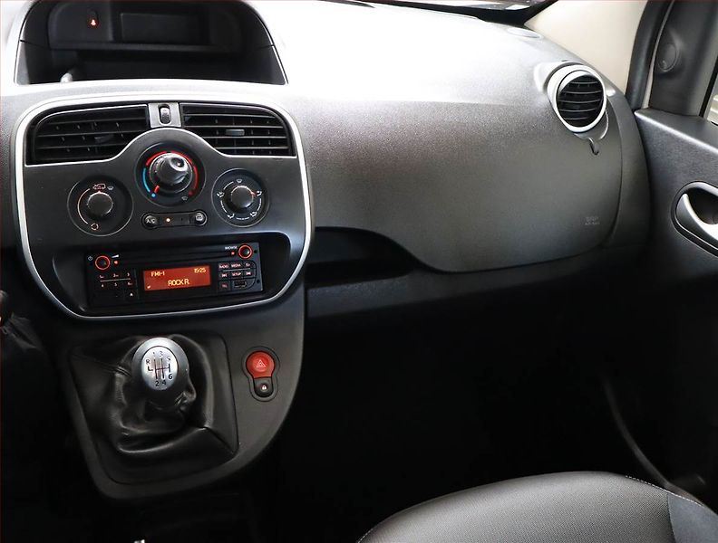 Renault Kangoo (2021) 1.5 dCi, 5Míst, ČR, 1Maj, DPH - fotka 8 z 15