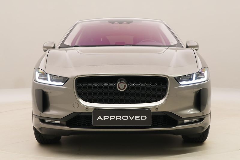 Jaguar I-Pace EV400 SE AWD AUT CZ - fotka 15 z 48