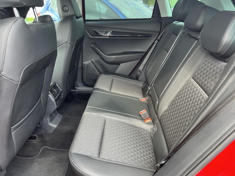 Škoda Karoq Style+ 1.5TSi 110kw PŮVOD ČR - fotka 28 z 46