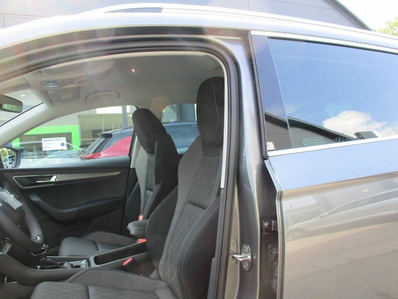 Škoda Karoq Top Selection 1,5TSI 110kW DSG - fotka 9 z 16