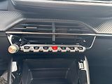 Peugeot 2008 STYLE PureTech 100 S&S MAN6 - náhled 16