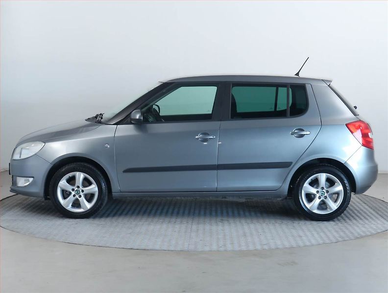 Škoda Fabia (2013) 1.2 TSI, Tempomat - fotka 3 z 15