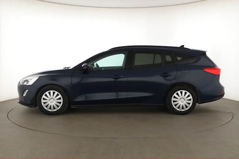 Ford Focus (2018) 1.5 EcoBlue, Serv.kniha - fotka 3 z 15
