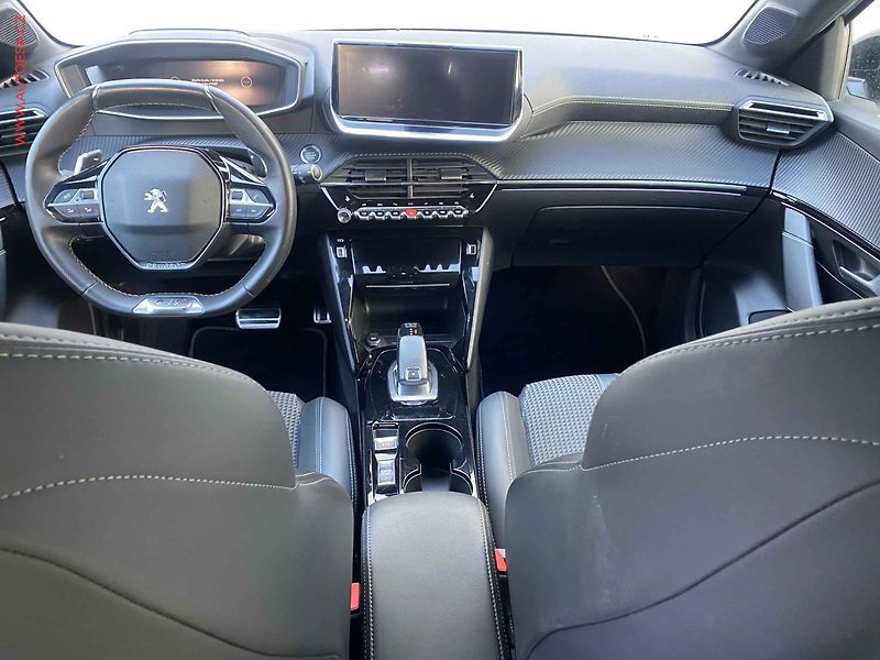 Peugeot 208 (2020) 1.2 PT, GT Line, AT - fotka 8 z 17