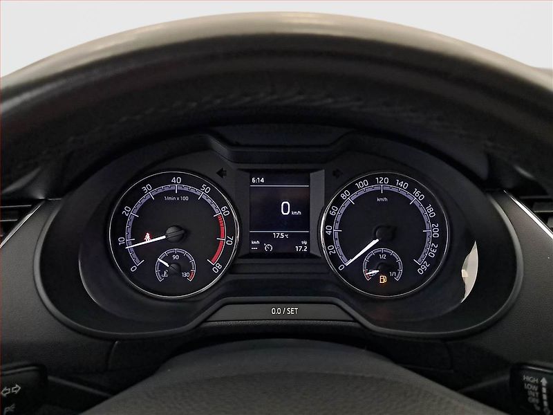Škoda Octavia (2019) Ambition 1.5 TSI, Serv.kniha - fotka 11 z 21
